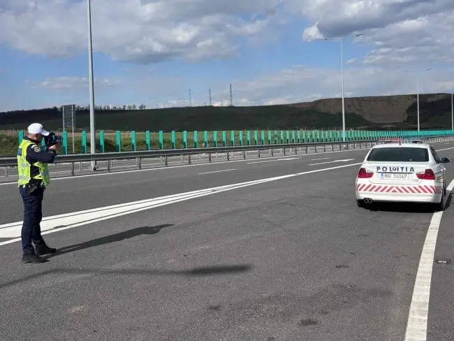 Foto FOTO. 19 permise de conducere reţinute, pe drumurile din Olt, în cadrul „Speed Marathon”