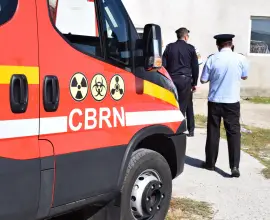 Foto Explozie la un bloc, în Balş. A fost activat Planul Roşu de intervenţie şi a fost solicitat elicopterul SMURD