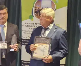 Foto Nicolae Stan, primarul de la Coloneşti, premiat de ACOR