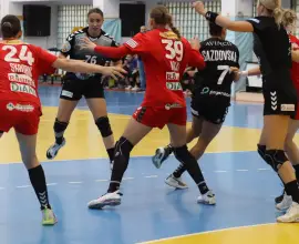 Foto CSM Slatina încheie meciurile de pe teren propriu în nota obişnuită: înfrângere cu CSM Târgu Jiu