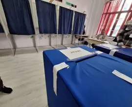Foto Alegeri la Mihăeşti şi Iancu Jianu. Cine sunt candidaţii