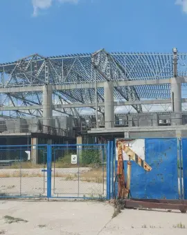 Foto Nouă firme şi asocieri vor să finalizeze sala de sport cu 3.000 de locuri din Slatina