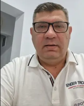 Foto Senatorul POT Robert Ghiţă, dificultăţi în citirea de pe foaie. Ce i-a ieşit când a vrut să citească „papioane” (VIDEO)