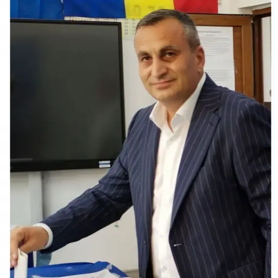 Foto Marius Oprescu: Am votat pentru ca România să rămână pe un drum sigur, stabil și profund european
