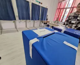 Foto Cine sunt câştigătorii alegerilor locale parţiale, la Iancu Jianu şi Mihăeşti