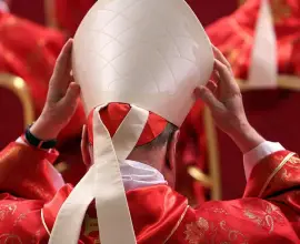 Foto Ce nume şi-ar putea alege noul Papă? Conclavul începe pe 7 mai