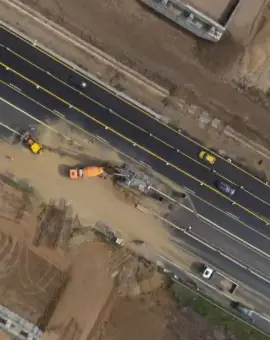 Foto Mobilizare impresionantă pe Tronsonul 4 al DEx 12 Craiova–Pitești: Aproape 700 de muncitori pe șantier (VIDEO)