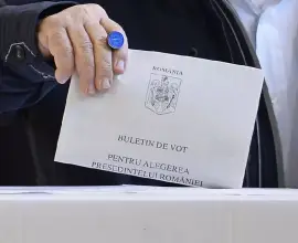 Foto CCR a validat primul tur al alegerilor prezidenţiale. Nicuşor Dan şi George Simion merg în turul II