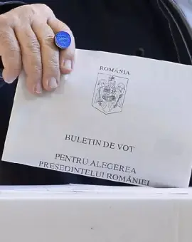 Foto CCR a validat primul tur al alegerilor prezidenţiale. Nicuşor Dan şi George Simion merg în turul II