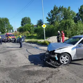 Foto Accident cu două autoturisme implicate, în Slatina. O tânără, la spital   