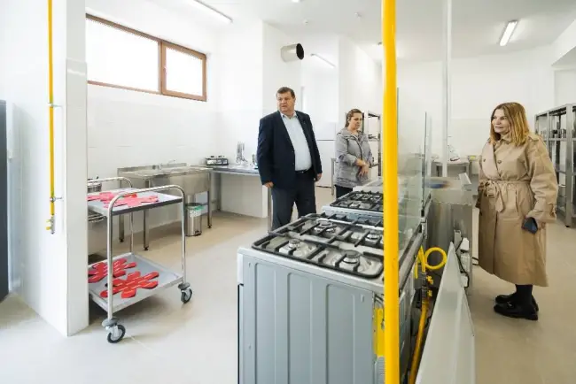 Foto FOTO. Condiții la standarde europene în Centrul de Îngrijire și Asistență Fălcoiu. O nouă investiție în rețeaua de asistență socială, finalizată de CJ Olt