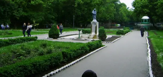 Foto Primăria Caracal transformă Parcul Poroineanu într-un festival al copilăriei: surprize pentru toată familia de Ziua Copilului