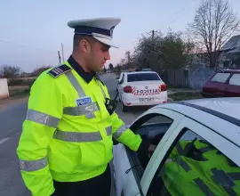 Foto Amenzi şi permise reţinute, în weekend, în Olt. Şoferi depistaţi băuţi, în trafic, în Drăgăneşti-Olt