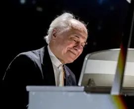 Foto Compozitorul Eugen Doga a murit. Valsul din coloana sonoră a filmului „Gingaşa şi tandra mea fiară”, recunoscut de UNESCO drept a patra capodoperă muzicală a secolului XX 