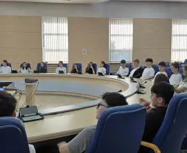 Foto Lecție de educație socială „altfel” la Consiliul Județean Olt: elevii în dialog cu administrația