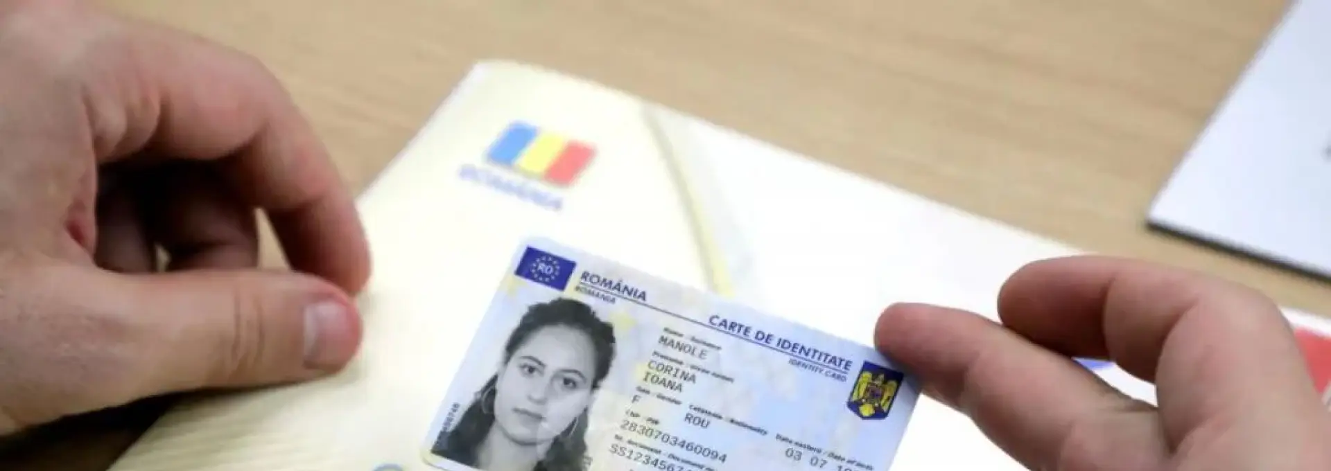 Foto Oltul trece la buletinul electronic: Locuitorii pot solicita noile acte de identitate începând cu 5 iunie