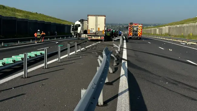 Foto FOTO/VIDEO. Grav accident pe Drumul Expres, la Milcov: Trafic rutier blocat, o persoană a decedat