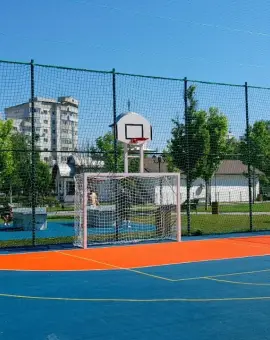 Foto Primăria Slatina, din nou pe lângă lege: Terenurile și tiroliana din Parcul Tineretului, ridicate ilegal