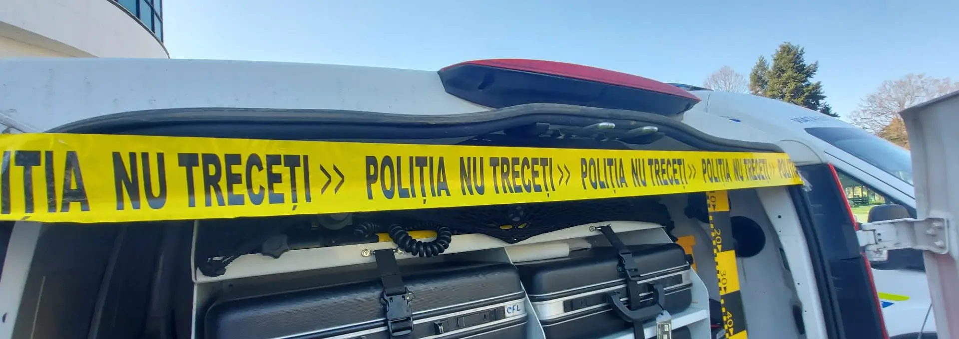 Foto Anchetă la Teslui. Fragmente osoase şi craniul unui bărbat dispărut, găsite în apropierea locuinţei acestuia