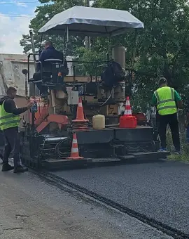 Foto CJ Olt, lucrări intense pe drumurile județene: asfaltări, reparații și marcaje pentru siguranța traficului