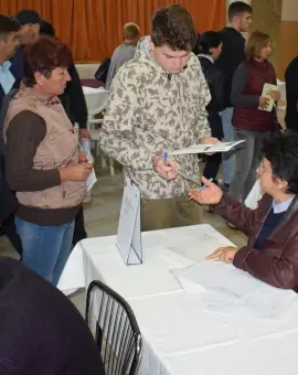 Foto Pentru a beneficia de şomaj, absolvenţii promovoţiei 2025 trebuie să se înregistreze la AJOFM Olt   