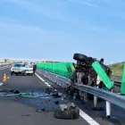 Foto VIDEO. Accident pe DEx 12. Un tânăr, din Piatra-Olt, s-a răsturnat cu maşina