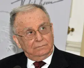 Foto Confirmare oficială: Ion Iliescu are cancer la plămâni