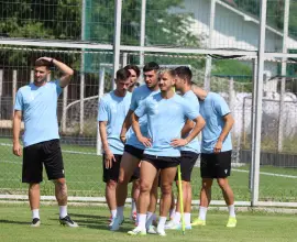 Foto FOTO. 23 de jucători la primul antrenament al CSM Slatina. Niculescu: „Suntem în discuţii cu mai mulţi jucători, pentru a ne întări lotul”