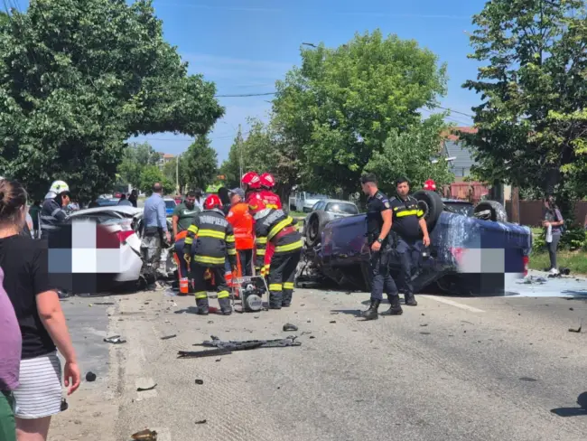 Foto FOTO. Accident cu trei autoturisme implicate pe DN 65, la ieşirea din Balş, spre Slatina