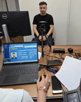 Foto Caracalul eliberează, de astăzi, cărți de identitate electronice. CEI se extinde în tot județul Olt