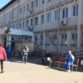 Foto Anchetă penală la Spitalul Caracal, după ce o doctoriţă a agresat o pacientă şi a aruncat cu apă pe ea