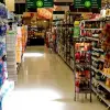 Foto Abateri grave descoperite în hipermarketurile și supermarketurile din Slatina: Amenzi de 170.000 lei aplicate de DSVSA Olt