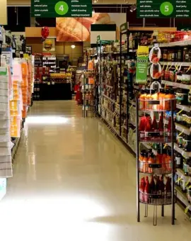 Foto Abateri grave descoperite în hipermarketurile și supermarketurile din Slatina: Amenzi de 170.000 lei aplicate de DSVSA Olt
