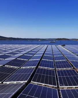 Foto Hidroelectrica lansează primul proiect de panouri solare plutitoare din România, în judeţul Olt