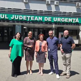 Foto Preşedinta Colegiului Medicilor din România, în vizită la Spitalul Slatina: „Este încurajator să vezi atâția medici și șefi de secții tineri”