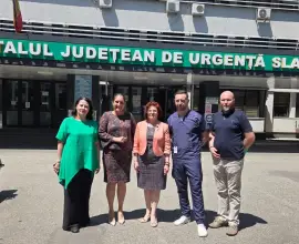 Foto Preşedinta Colegiului Medicilor din România, în vizită la Spitalul Slatina: „Este încurajator să vezi atâția medici și șefi de secții tineri”