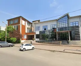 Foto Fostul sediu Romtelecom din Slatina, scos la vânzare prin licitație executorie