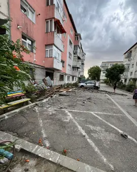 Foto Pagube în Balş, din cauza vijeliei. Număr de telefon pus la dispoziţie pentru sesizări