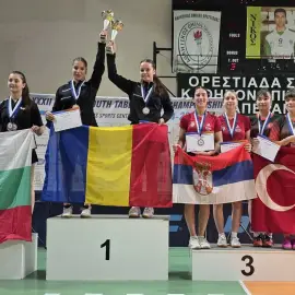 Foto Andreea Jifcu, aur la Balcaniada de tenis de masă, alături de echipa României U19