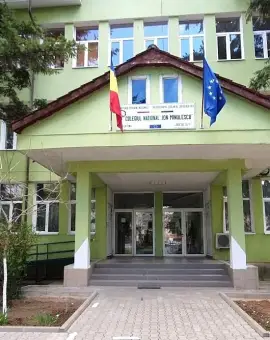Foto „Ion Minulescu” Slatina, „Mihai Viteazul” Caracal şi „Radu Greceanu” Slatina, în topul liceelor cu cea mai mare promovabilitate a Bacalaureatului