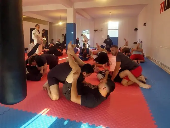 Foto „77 Laboratory” s-a deschis la Slatina, prima academie dedicată exclusiv Brazilian Jiu-Jitsu din oraș