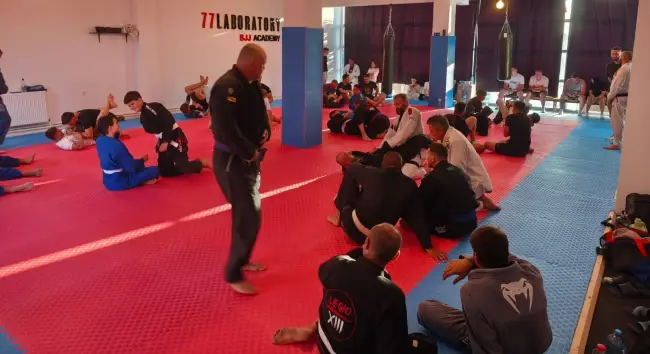 Foto „77 Laboratory” s-a deschis la Slatina, prima academie dedicată exclusiv Brazilian Jiu-Jitsu din oraș