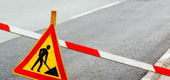 Foto Restricții de circulație în Slatina, joi, pentru subtraversarea unei conducte