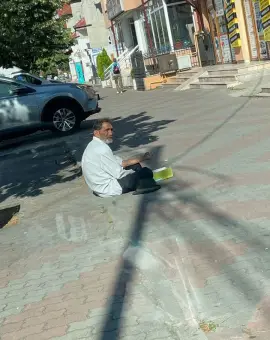 Foto Cerșetoria ia amploare în Slatina, sub mandatul lui Mario De Mezzo 