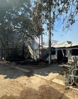Foto Local de evenimente făcut scrum în Rusănești, Olt: incendiul a distrus întreaga construcție