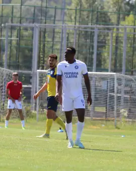 Foto Atacantul Oscar Siafa, noua achiziţie a CSM Slatina