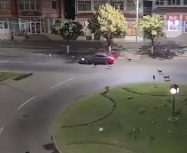 Foto VIDEO: Haită de câini, în centrul Slatinei