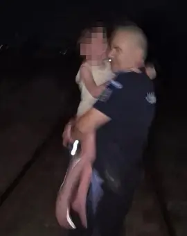 Foto VIDEO. Misiune îndeplinită cu succes. Un copil de 5 ani, din Vlădila, dat dispărut, găsit de jandarmi la scurt timp   