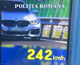 Foto Un tânăr, din Iancu Jianu, surprins de radar cu 242 km/h pe DEx12