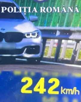 Foto Un tânăr, din Iancu Jianu, surprins de radar cu 242 km/h pe DEx12